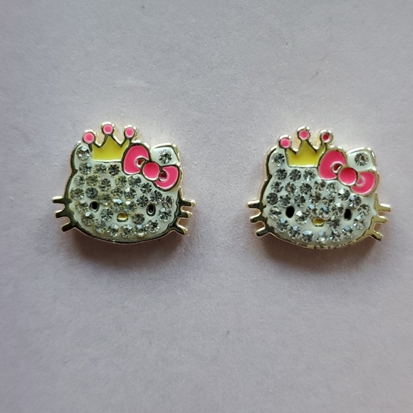 Brand new Hello Kitty Earring set - Picture 2 of 4